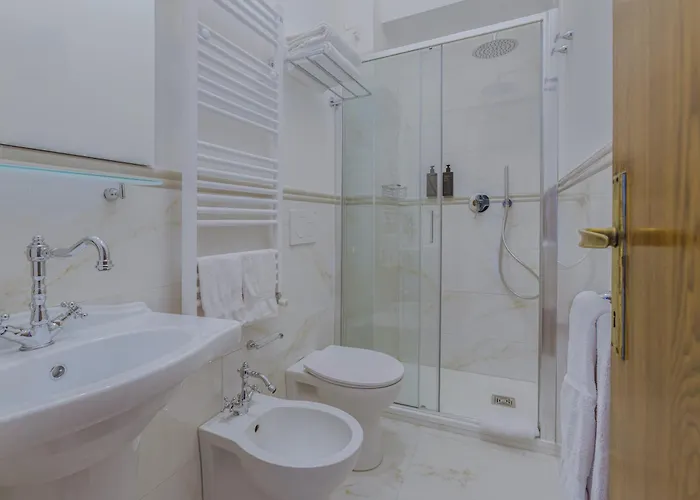 Delle Rose Готель